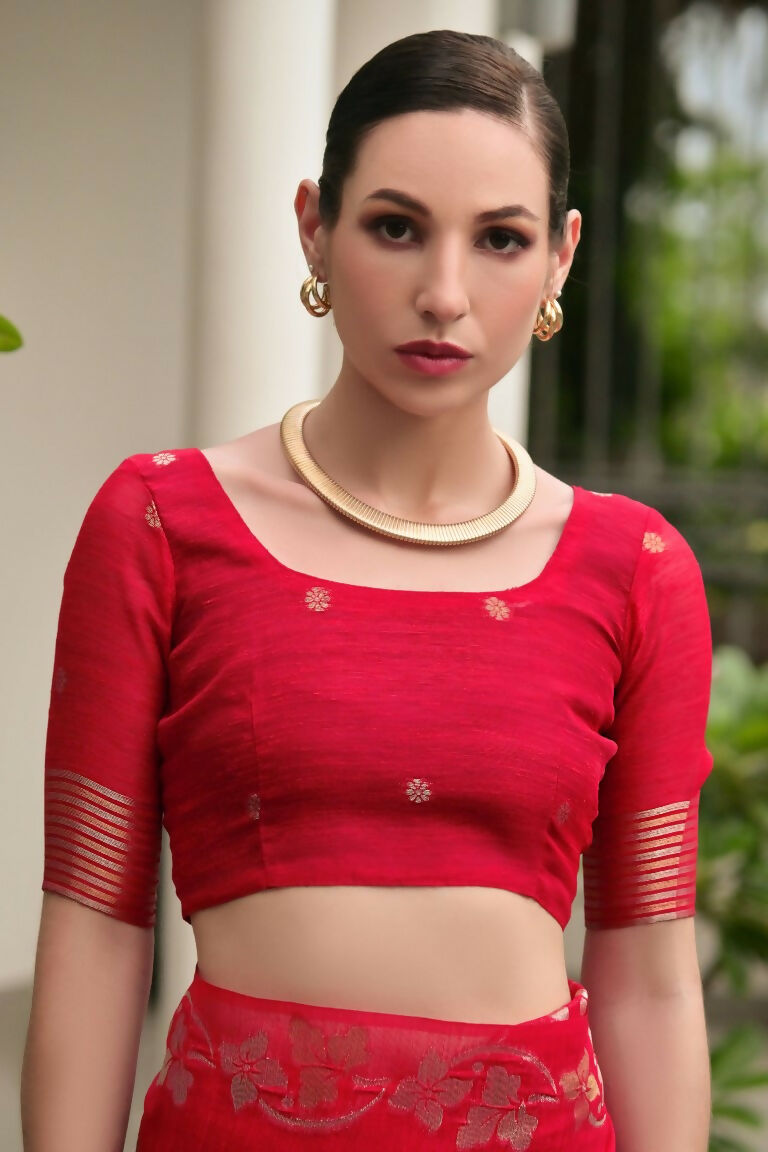 Vishnu Weaves Women's Red Linen Silk Zari Weaving Saree with Blouse