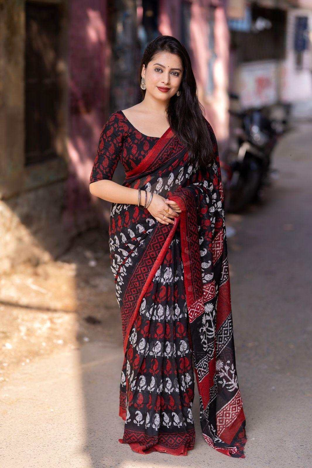 Red Linen Blend Ethnic Motifs Saree with Unstitched Blouse - A2M - Distacart