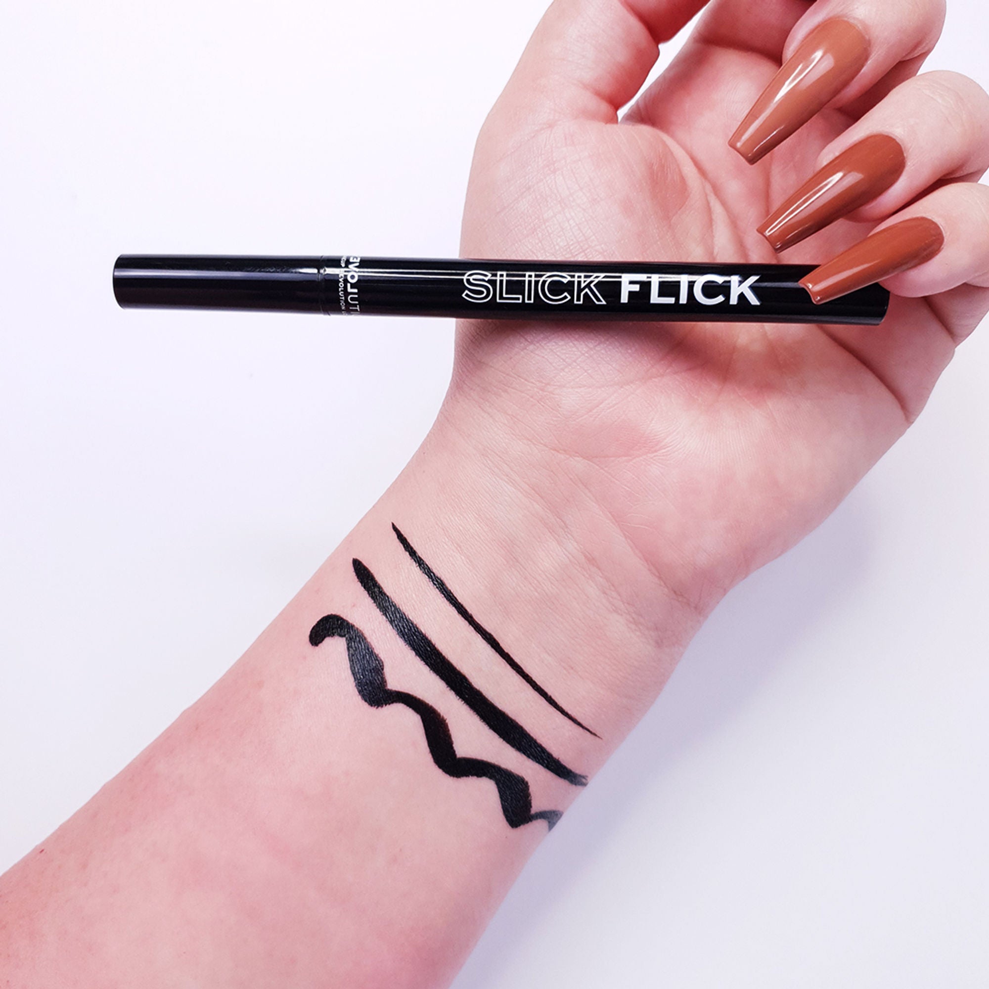 Relove Slick Flick Eyeliner Black