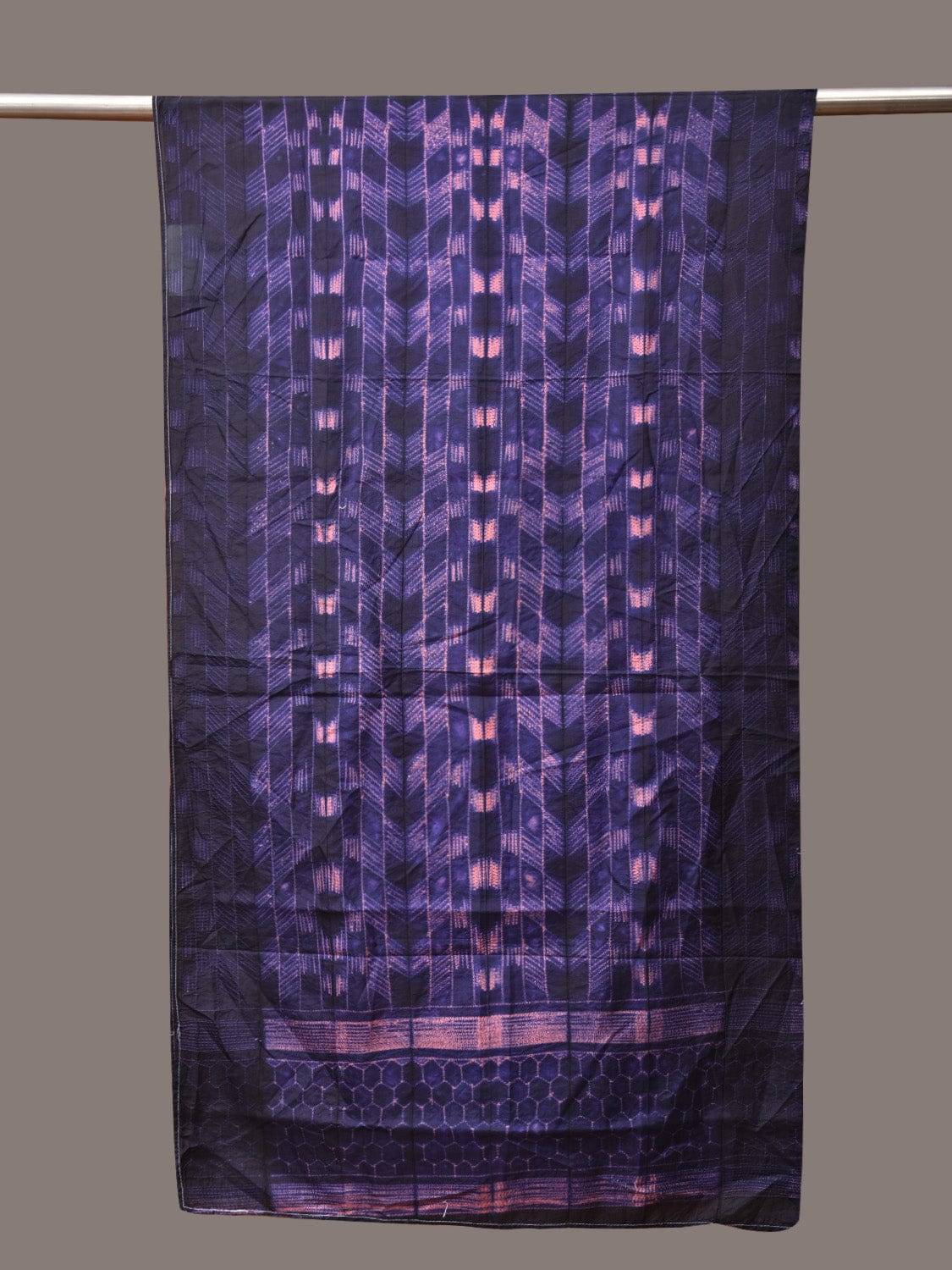 Dark Blue and Pink Shibori Silk Handloom Stole with Zig-Zag Design - Global Threads - Distacart