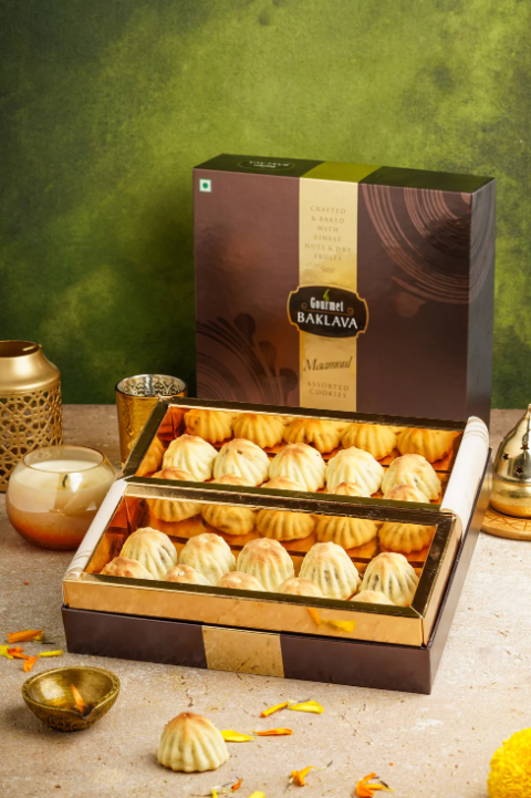 Gourmet Baklava Assorted Maamoul Assorted Dates Maamoul