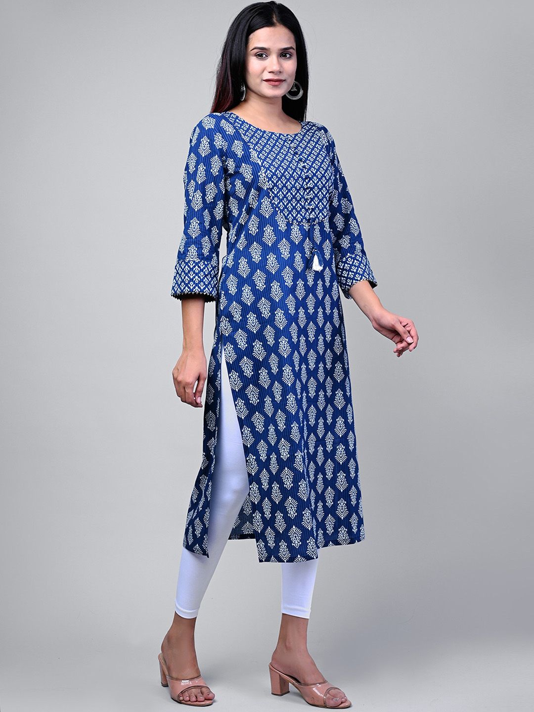 Swasti Women Blue Printed Floral Kurta - Distacart