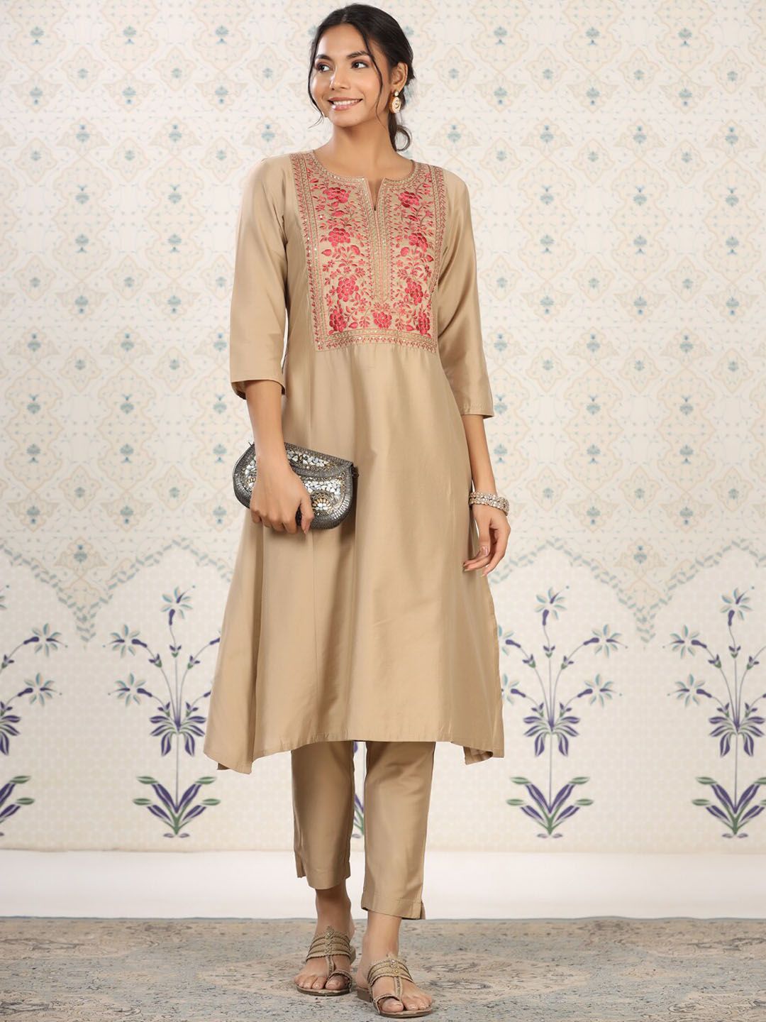 Ode by House of Pataudi Women Floral Yoke Design Thread Work Kurta - Distacart