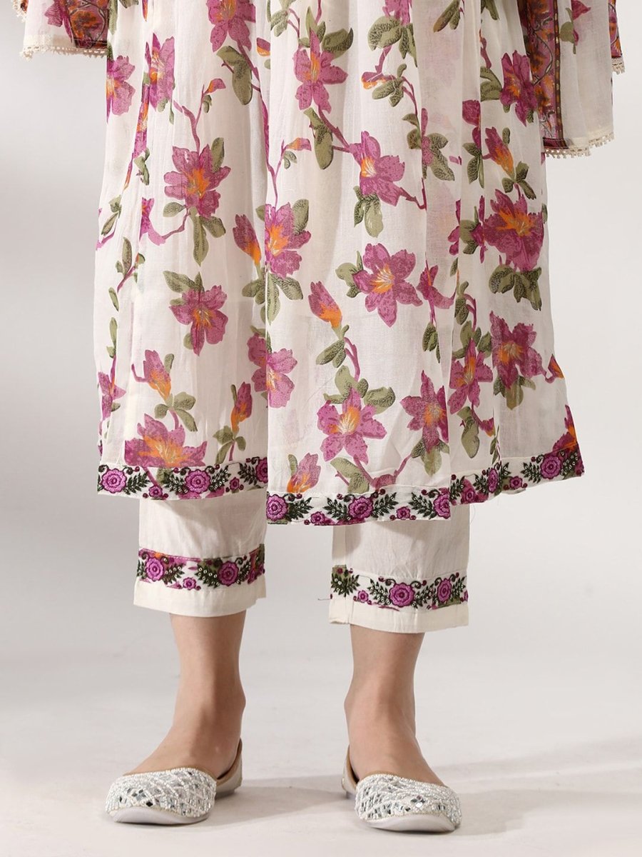 Anouk Floral Printed V-Neck Angrakha Thread Work Pure Cotton Kurta with Trousers & Dupatta