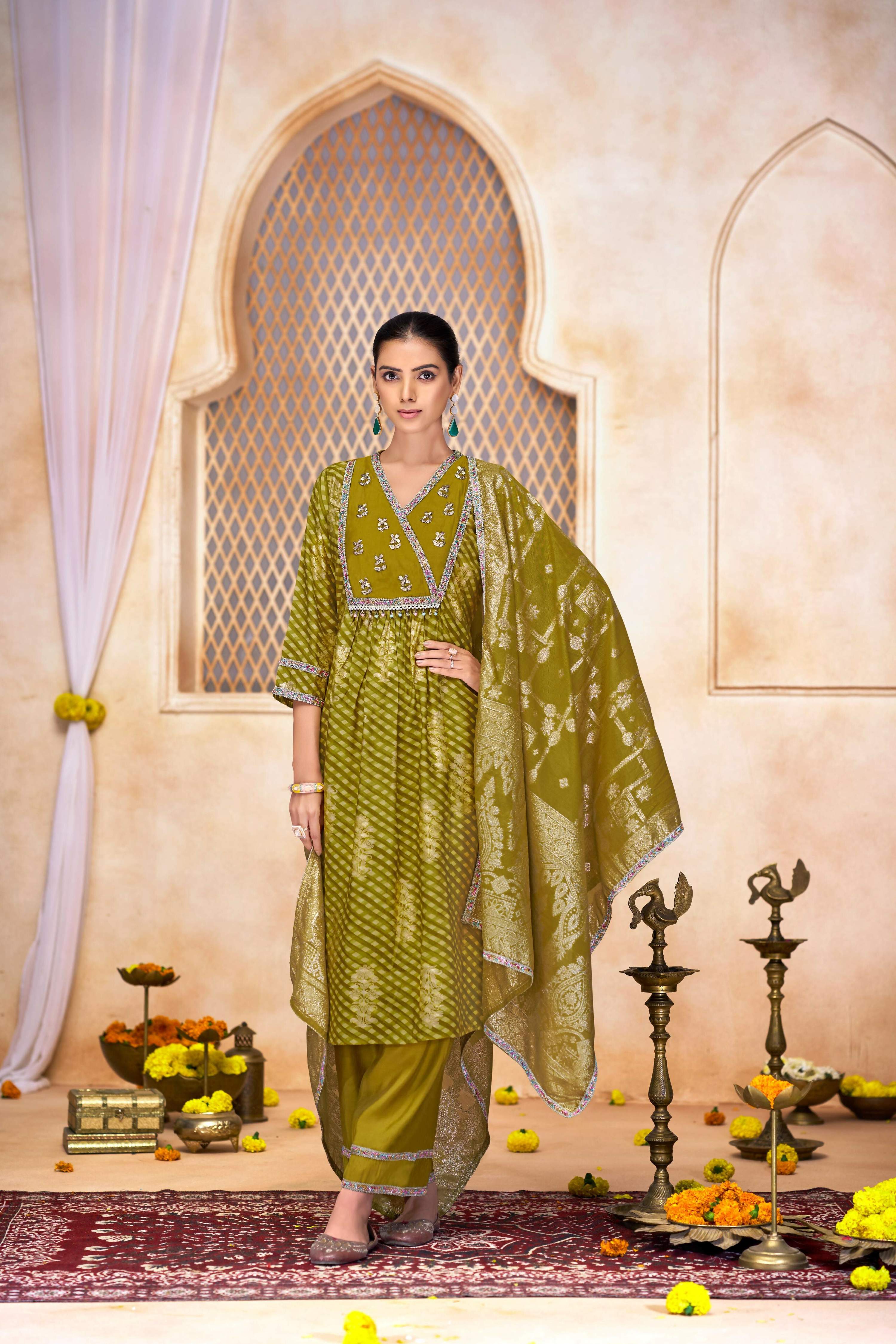 BulBul Rashmi Green Kurta Set with Dupatta