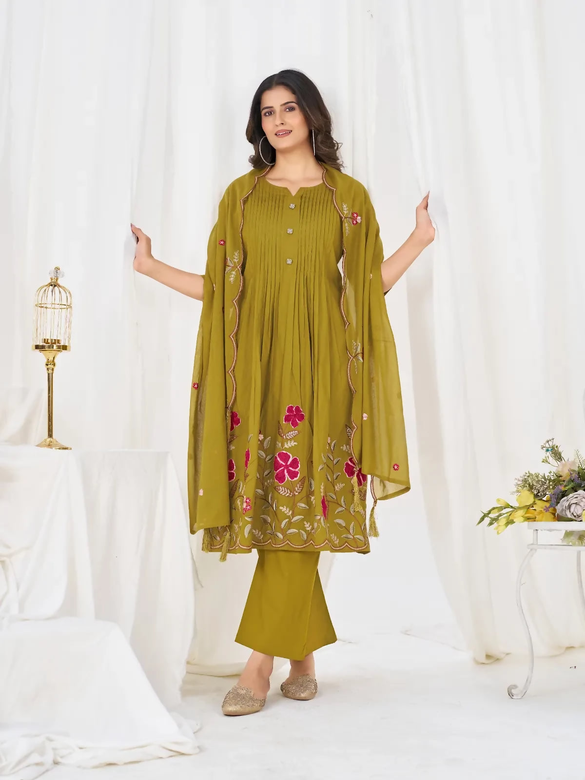 Teeya Creation Mehendi Green Women Embroidered Cotton Blend A-Line Kurta Set with Pants and Scalloped Dupatta - Dista