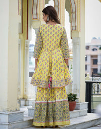 Thumbnail for Kaajh Women's Yellow Floral Paplum Kurta Sharara Set With Dupatta - Distacart