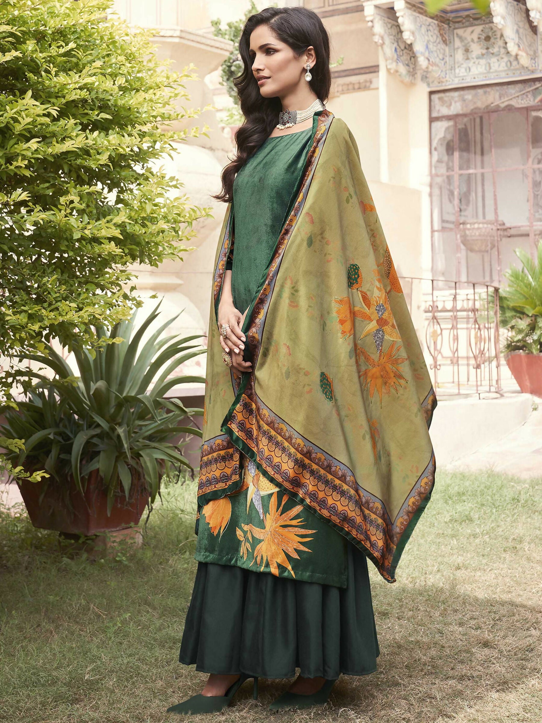 Jyoti Fashion Women's Green Velvet Floral Digital Printed Kurta with Trouser & Dupatta - Distacart