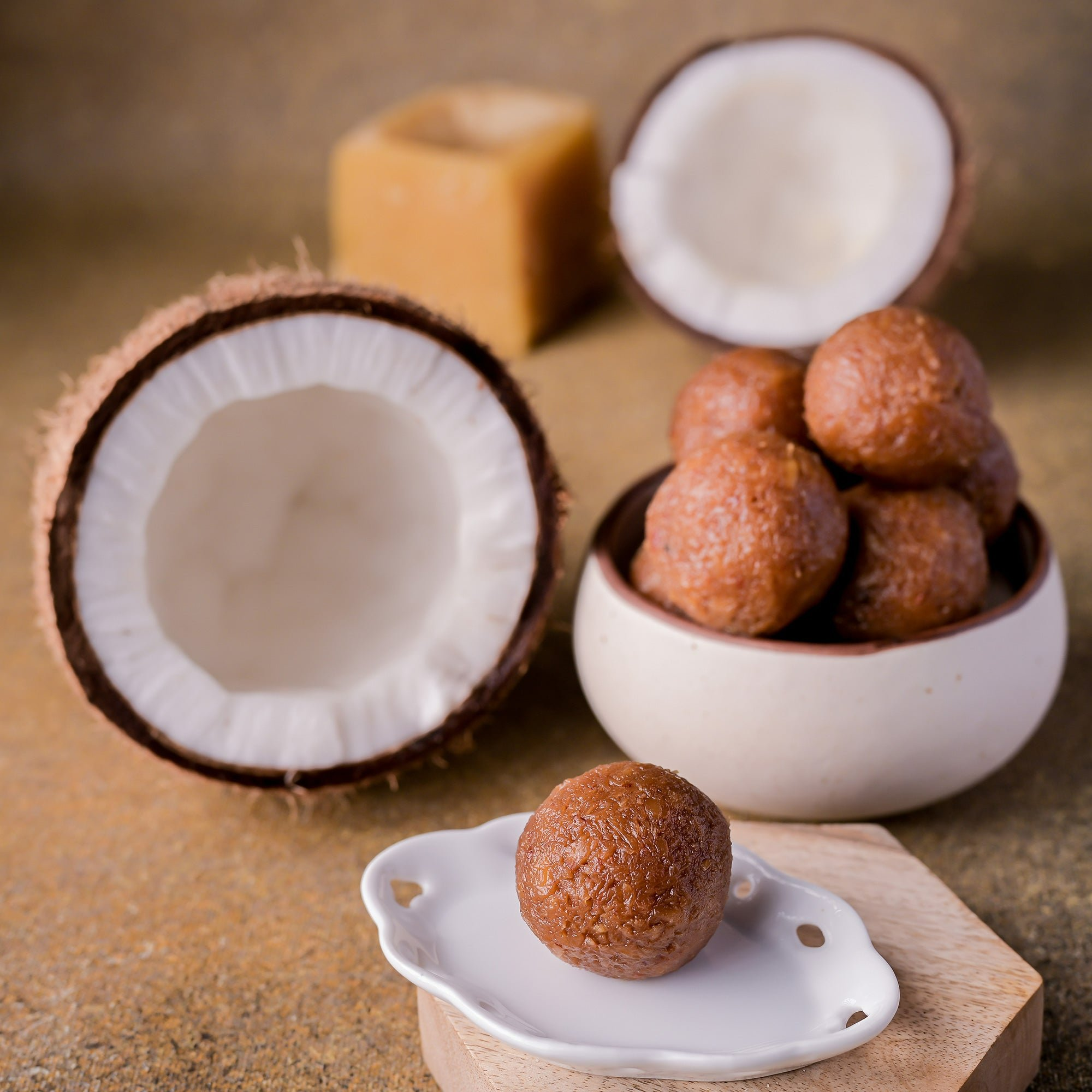 Vellanki Foods - Coconut Laddu / Kobbari Vundalu - Distacart