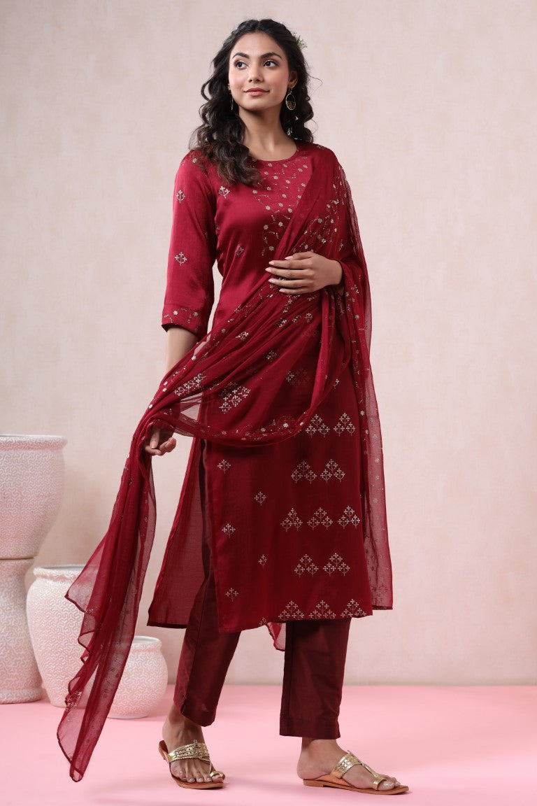 Juniper Women's Maroon Pure Silk Embellished Kurta Set