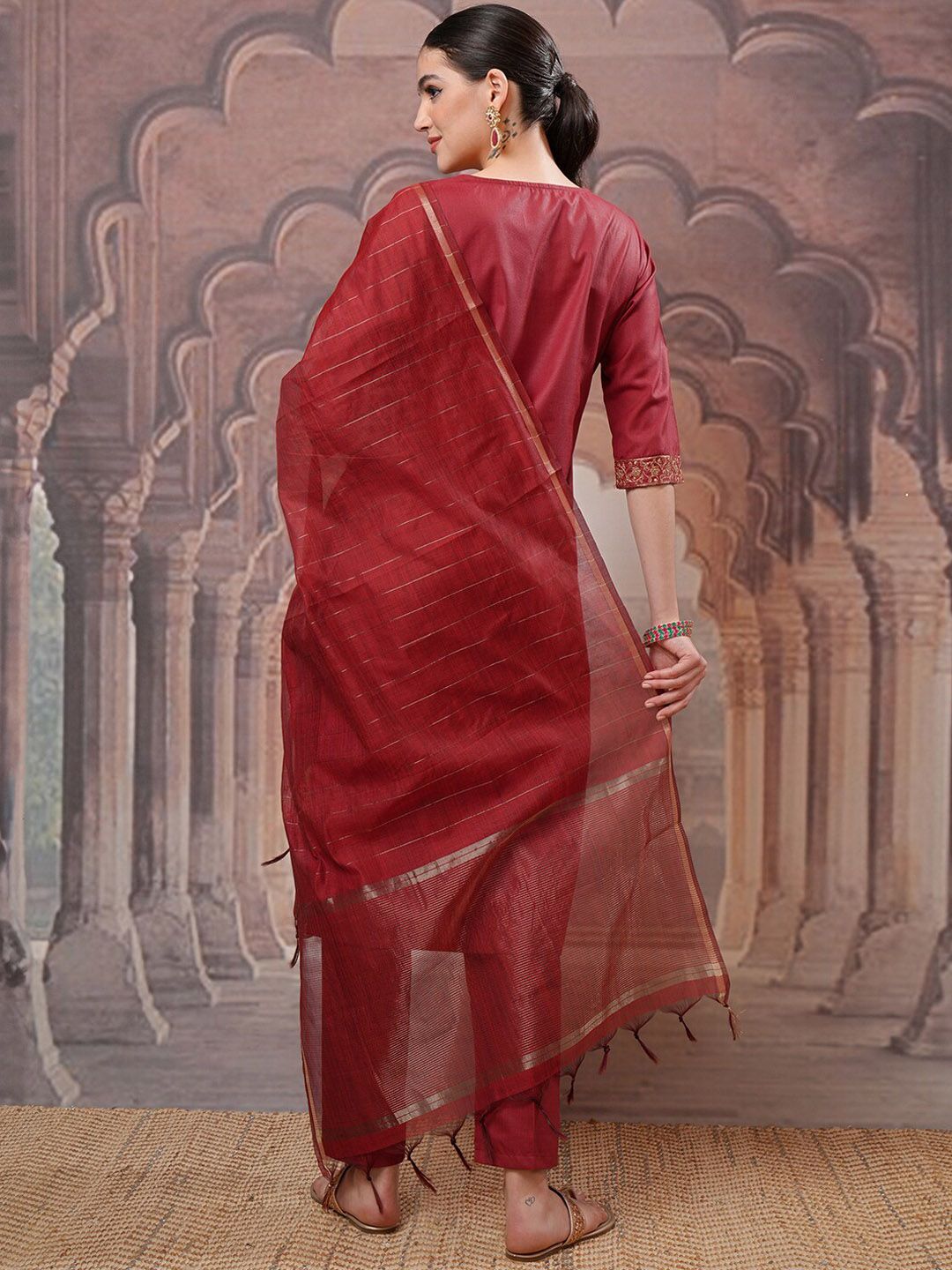 Vishudh Floral Yoke Design Regular Thread Work Kurta with Trousers & With Dupatta
