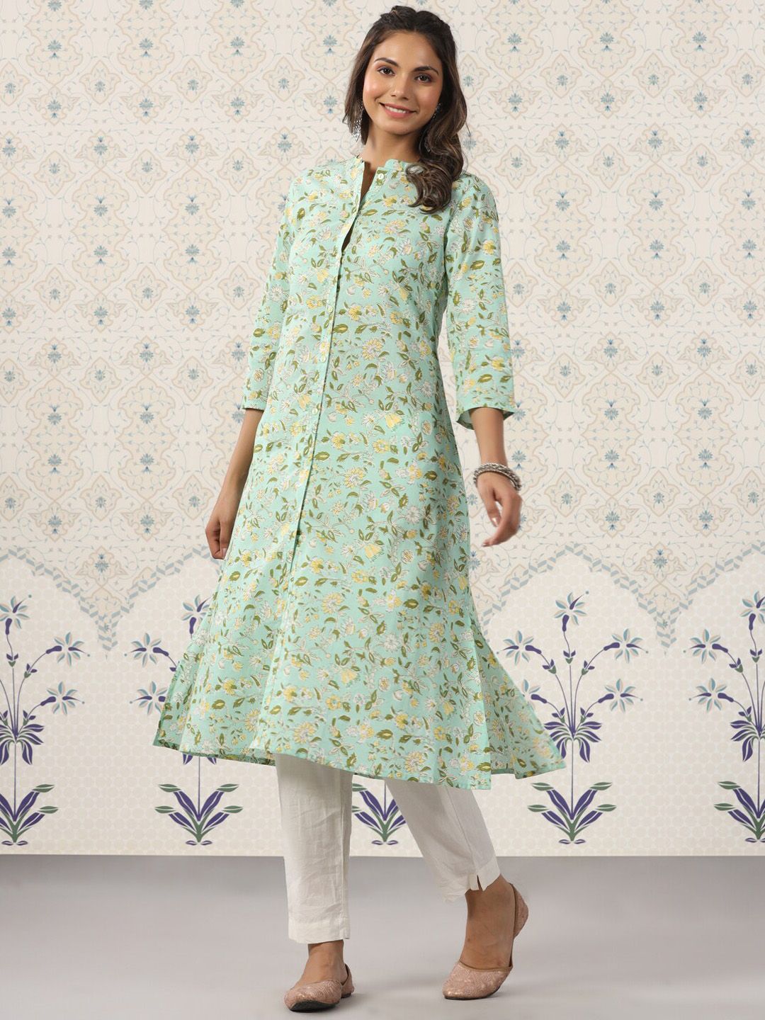 Ode by House of Pataudi Floral Printed Band Collar Pure Cotton Kurta - Distacart