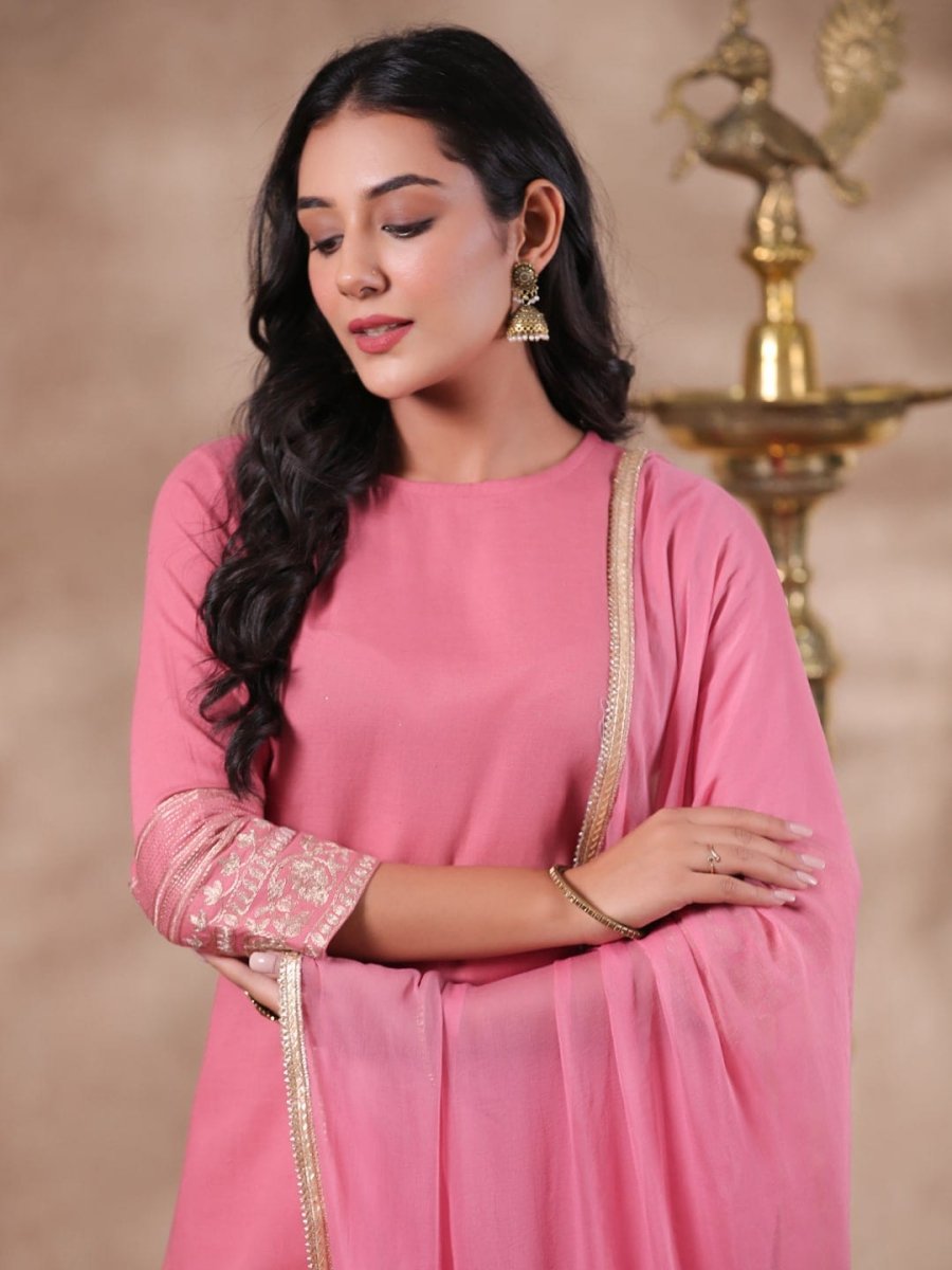 Anubhutee Round Neck Kurta With Salwar & Dupatta - Distacart