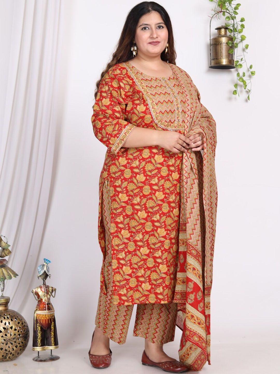 Swasti Plus Size Floral Printed Gotta Patti Pure Cotton Kurta With Trousers & Dupatta
