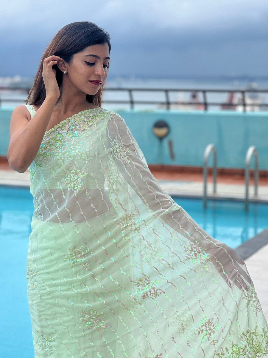 Anouk Green Floral Embellished Sequinned Pure Georgette Saree - Distacart