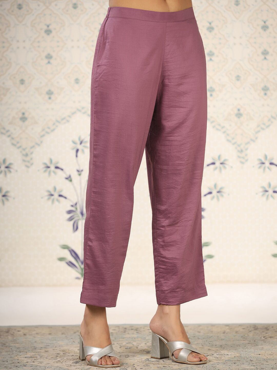 Ode by House of Pataudi Women Ethnic Motifs Yoke Design Regular Thread Work Kurta with Trousers & With - Distacart