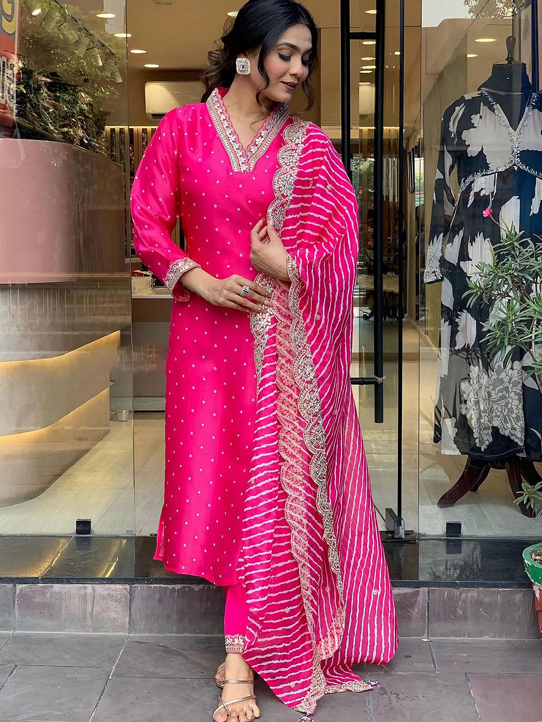 Kalini Bandhani embroidered V Neck Three-Quarter Sleeves Kurta Set - Distacart