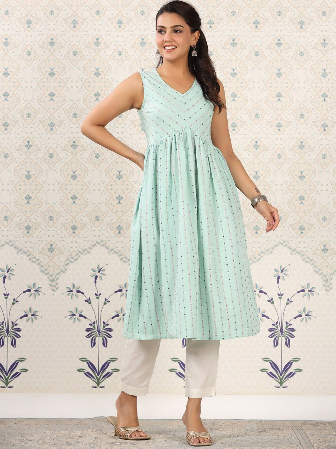 Ode by House of Pataudi Green Geometric Printed A-Line Kurta - Distacart