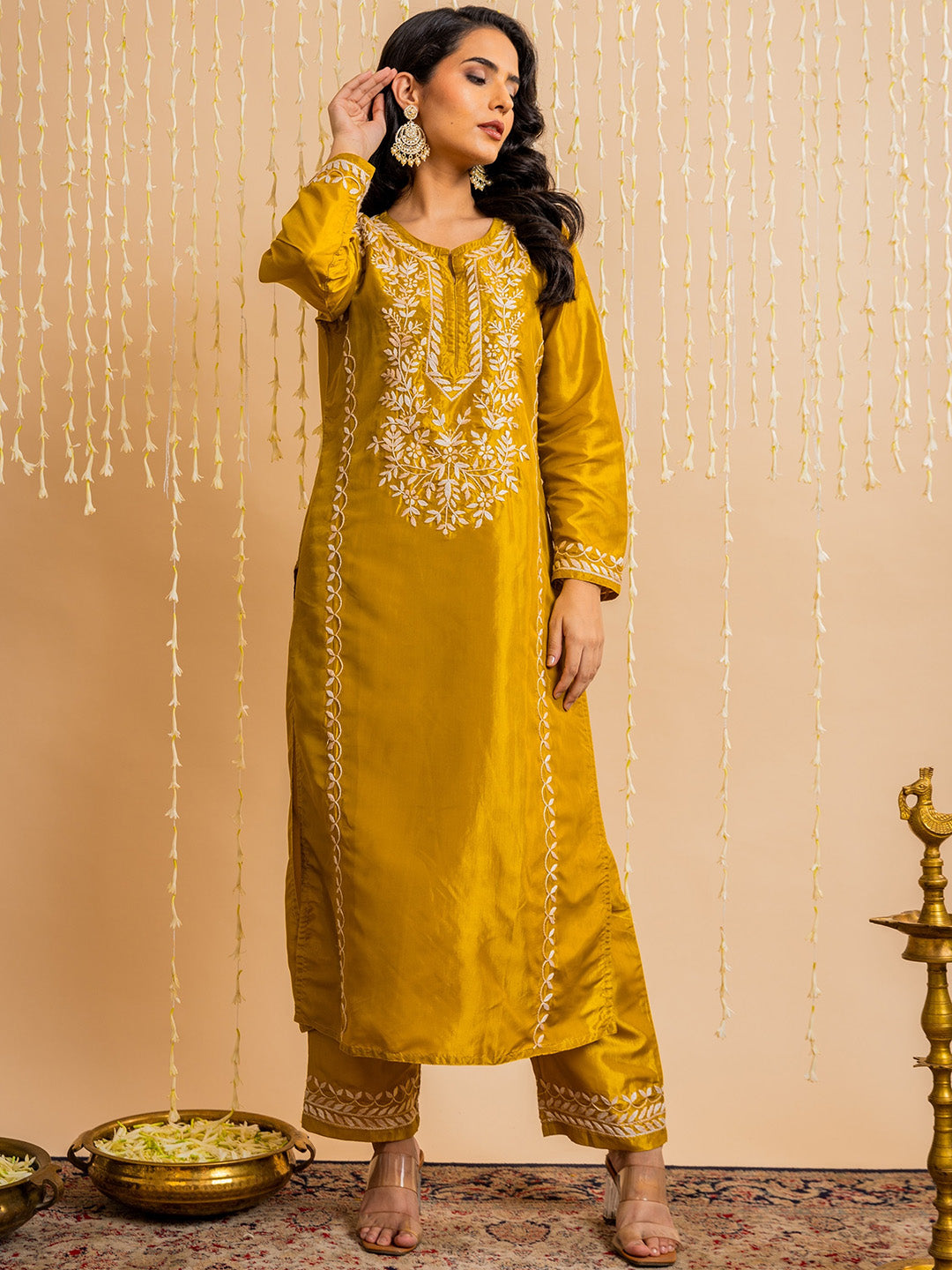 HOUSE OF KARI Floral Embroidered Silk Chikankari Kurta - Distacart
