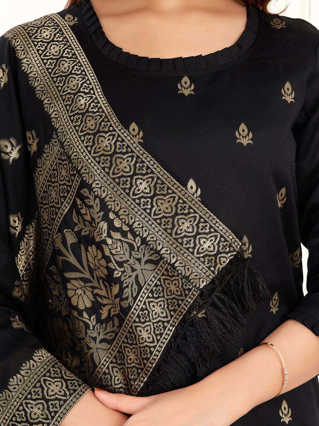 Kalini Ethnic Motifs Woven Design Kurta With Trousers & Dupatta