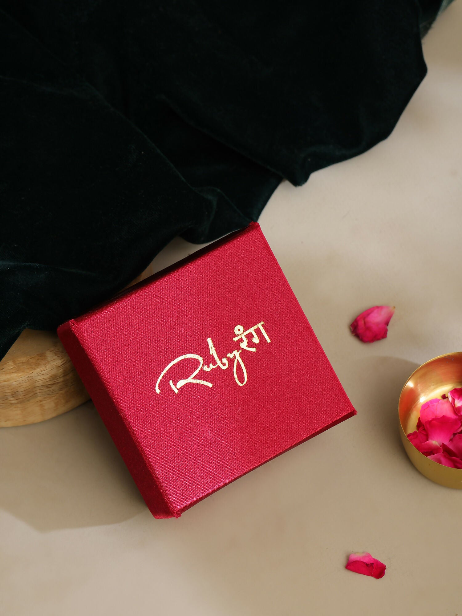 Ruby Raang Gold Loop Heart Earrings - Dista