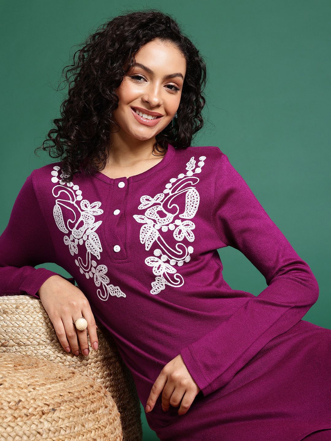 Sangria Paisley Embroidered Thread Work Kurta with Trouser - Distacart