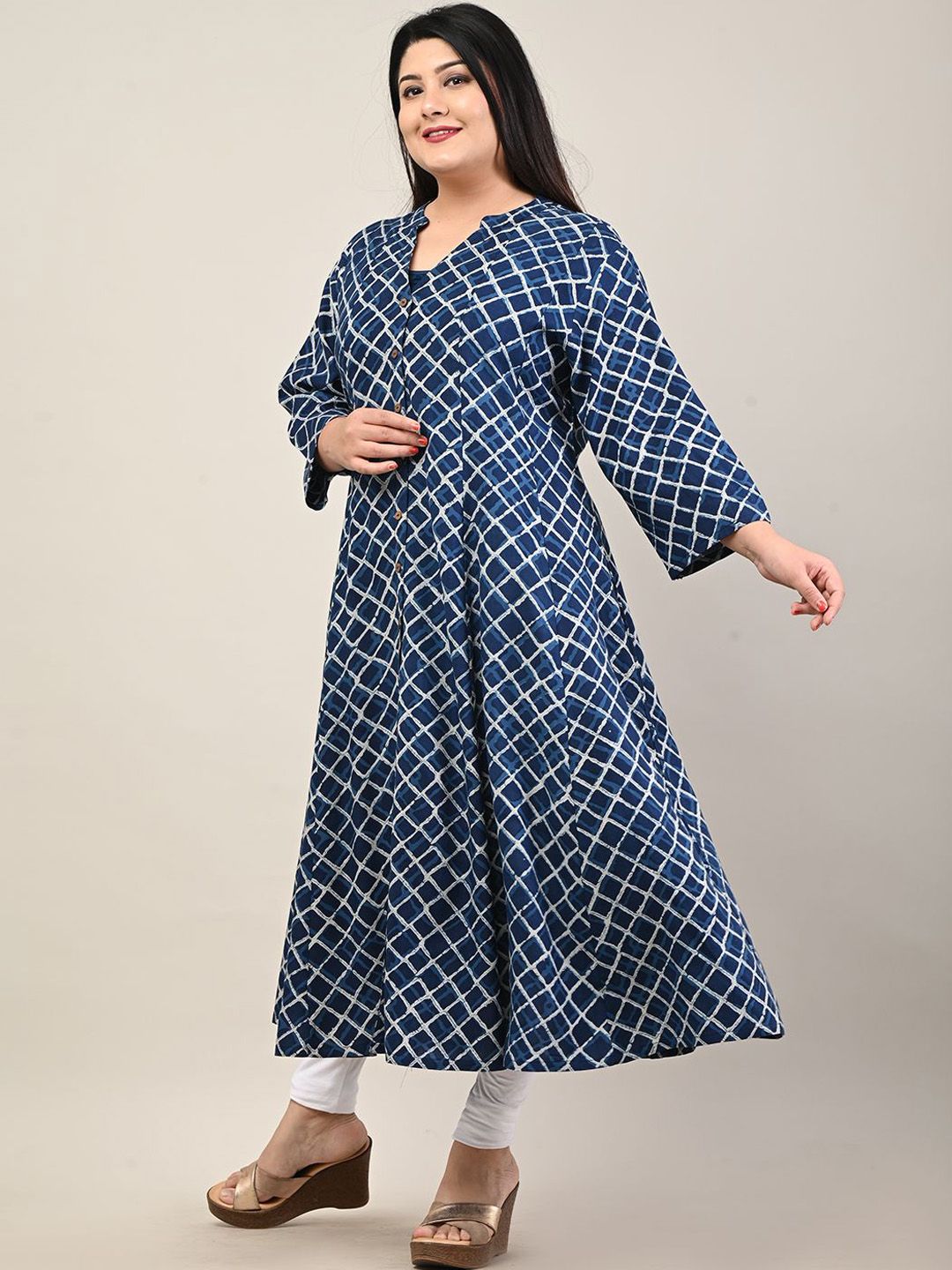 Swasti Plus Size Checked Mandarin Collar Anarkali Kurta