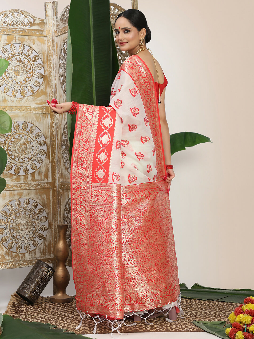 Astita Linen Cotton Red & White Saree