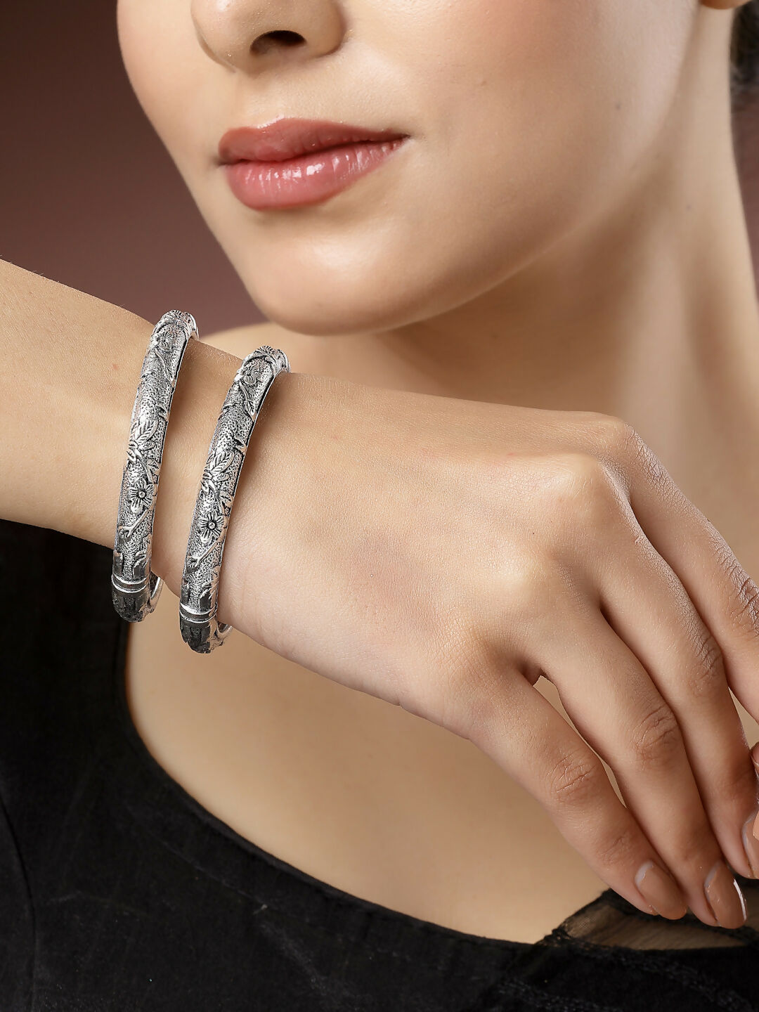 NVR Women's Set of 2 Silver-Toned German Silver Floral Oxidised Kada Bangle - Distacart