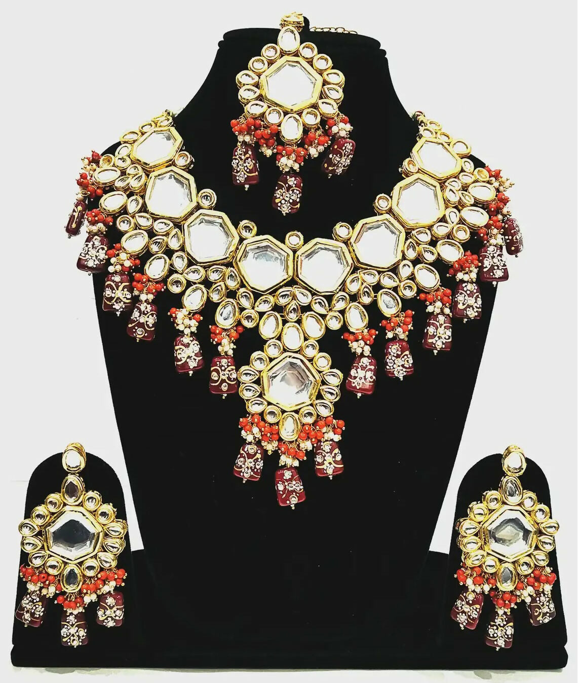 Joban Fashion Hand Made High Quality Gold Plated Base Metal Alloy Kundan Stone Studded Kundan Jewellery Set