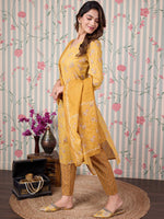 Thumbnail for Ode by House of Pataudi Floral Printed Regular Pure Cotton Kurta with Trousers & Dupatta - Distacart
