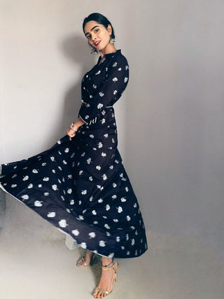 Vishudh Women Navy Blue & Silver-Toned Printed Anarkali Kurta - Distacart