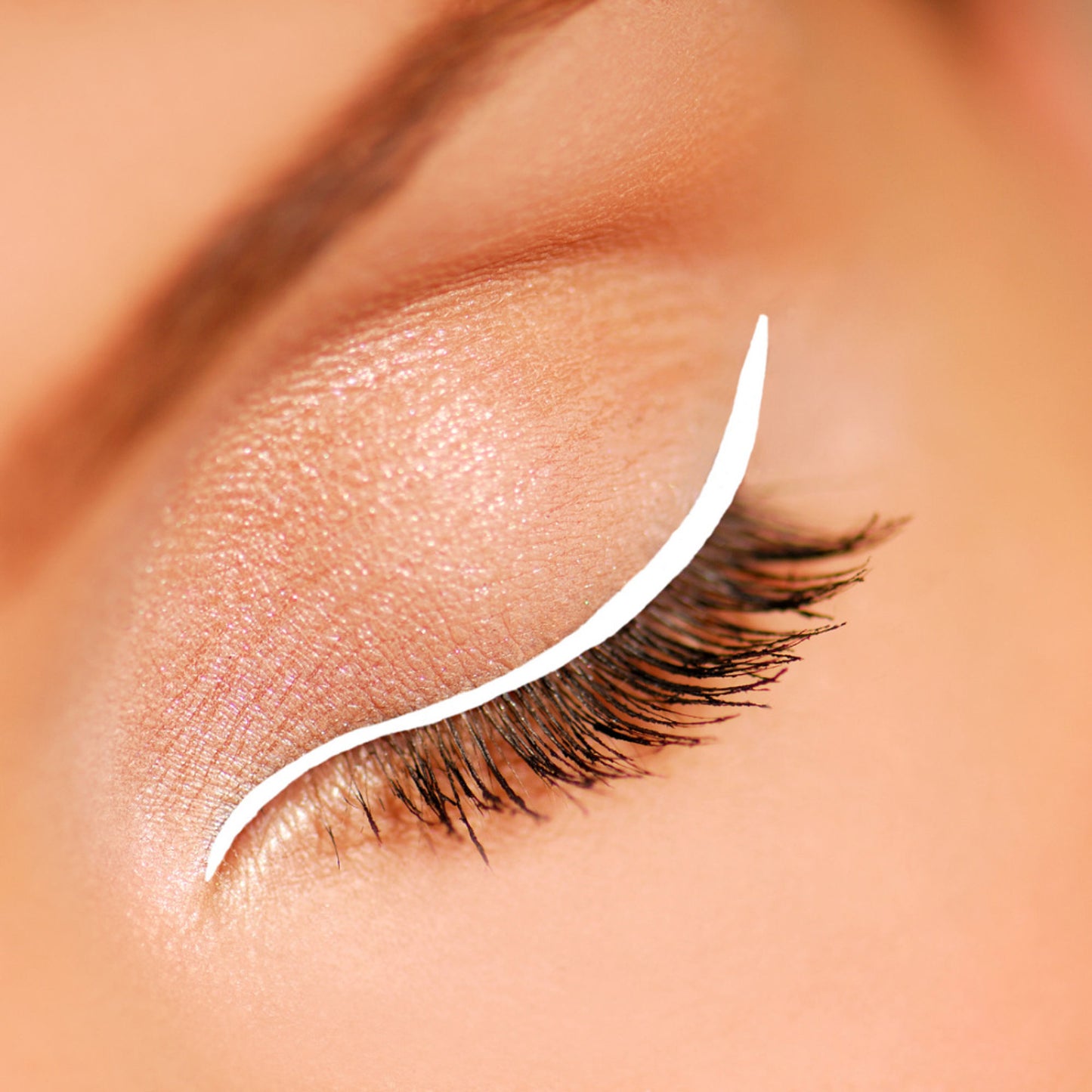 kinded liquid eye liner white pearl