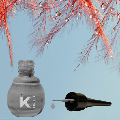 kinded liquid metallic eye liner greyish silver