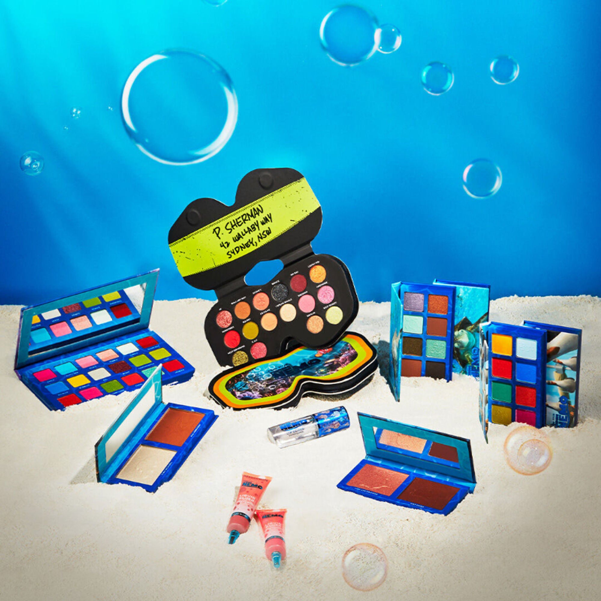 Makeup Revolution Disney Pixar鈥橲 Finding Nemo X Revolution Eyeshadow Palette