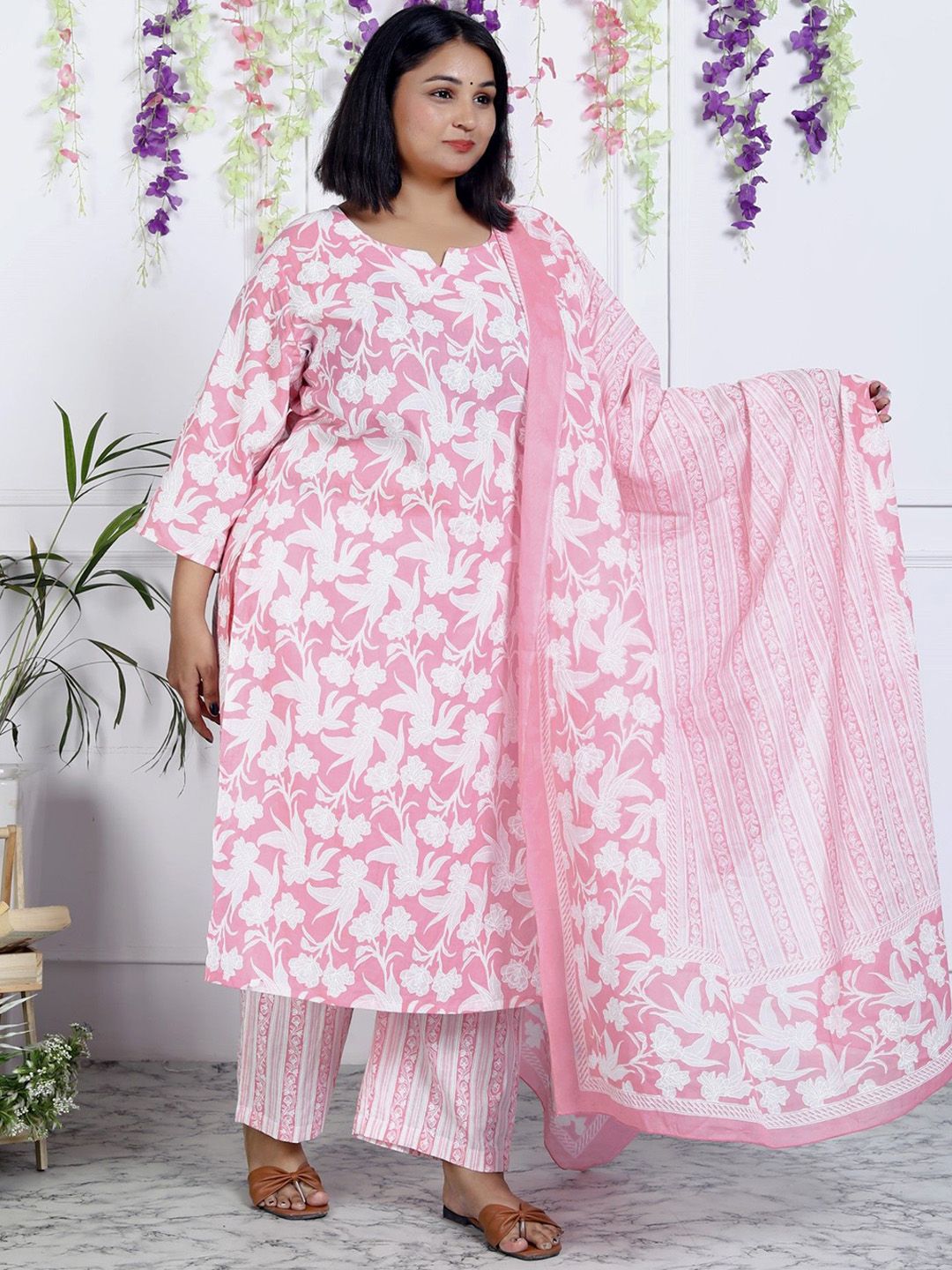 Swasti Women Floral Printed Regular Sequinned Pure Cotton Kurta with Trousers & With Dupatta