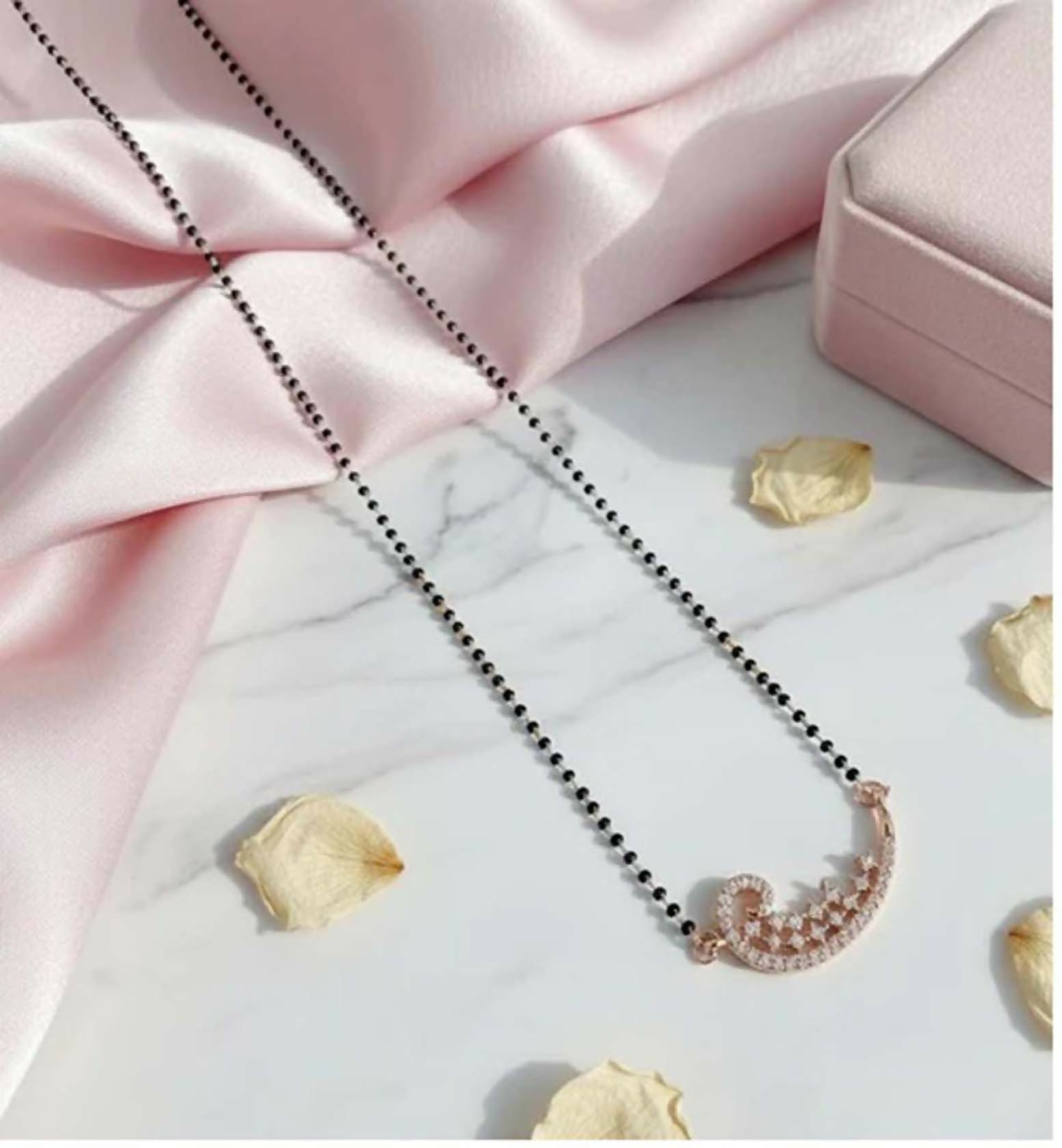 Joban Fashion Women White Ad Mangalsutra