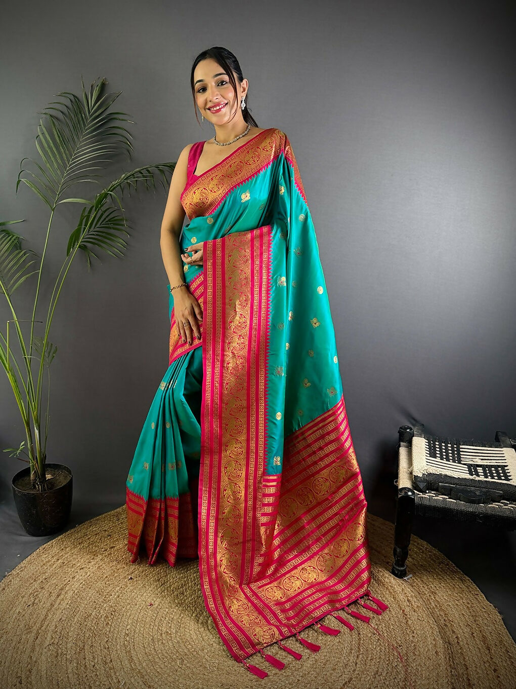 Joban Fashion Banarasi Turquoise Woven Soft Silk Saree
