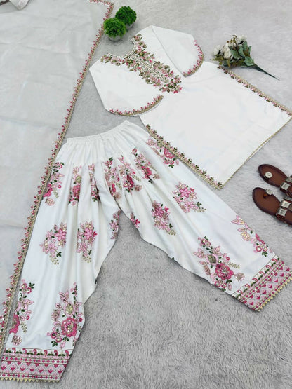 Teeya Creation Womens Trendy Stylish Embroidery Thread Work Kurta Set - Dista