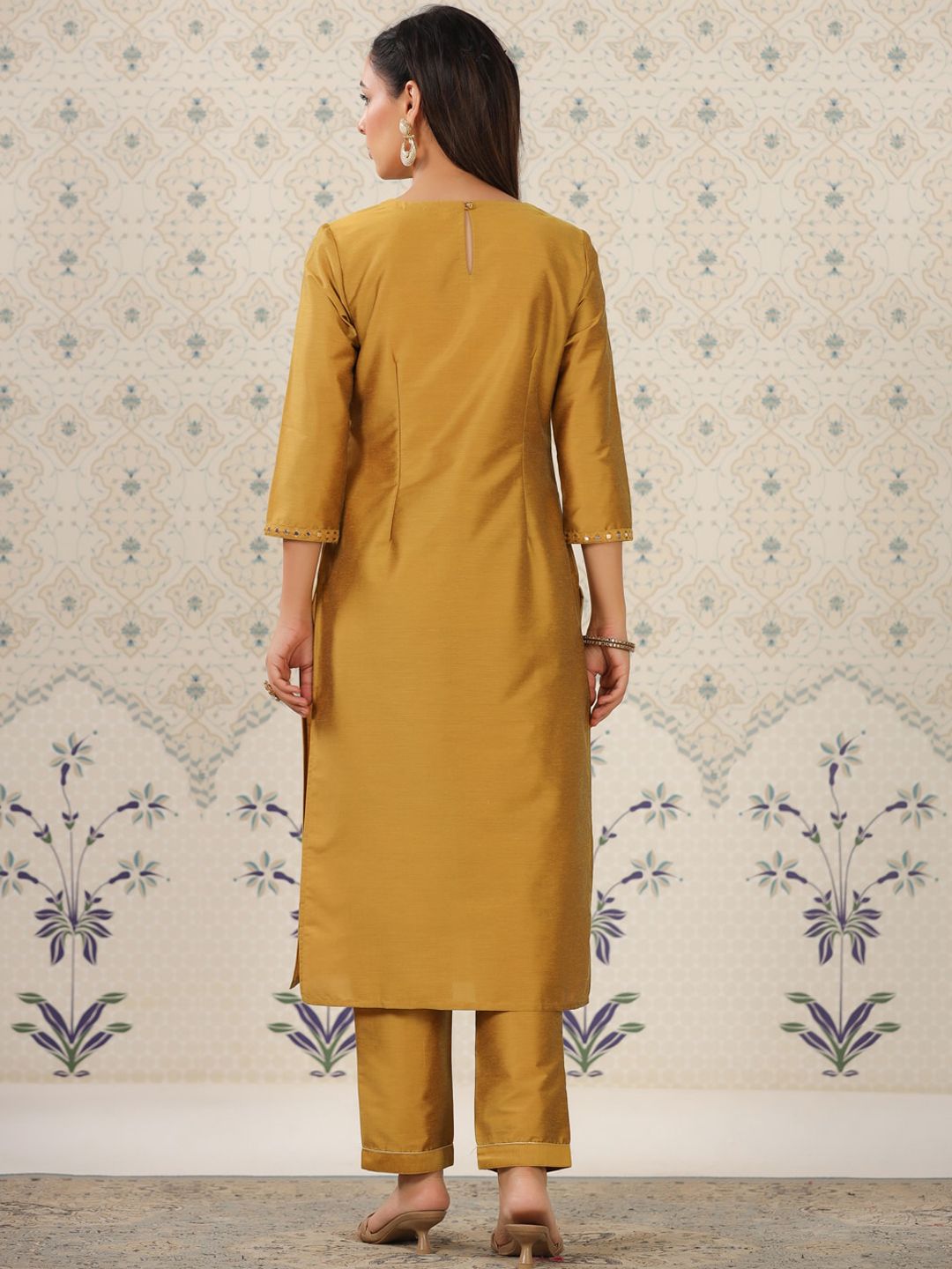 Ode by House of Pataudi Geometric Embroidered Mirror Work Kurta With Trousers - Distacart