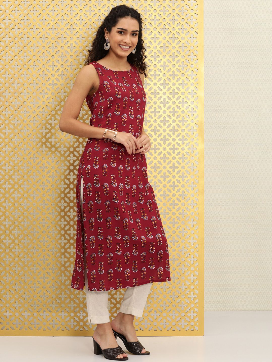 Ode by House of Pataudi Women Maroon Pure Cotton Floral Printed Kurta - Distacart