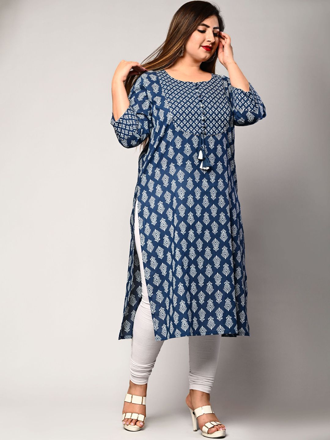 Swasti Women Blue Floral Printed Floral Kurta - Distacart