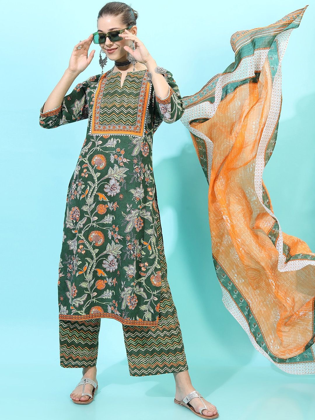 Vishudh Women Geometric Pure Cotton Kurta Set