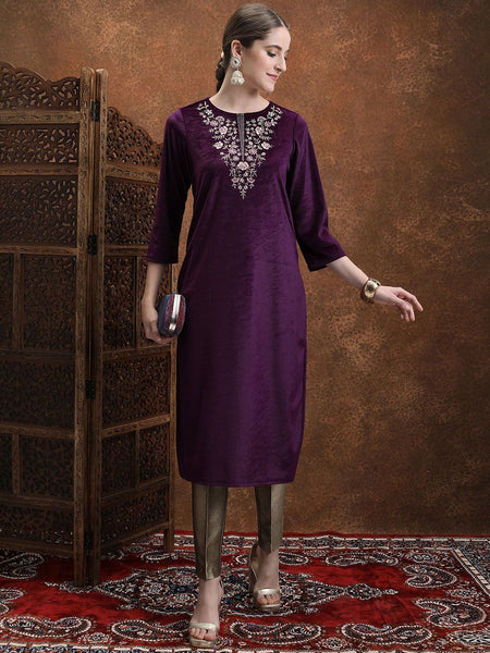 Vishudh Magenta Floral Yoke Design Embroidered Straight Kurta