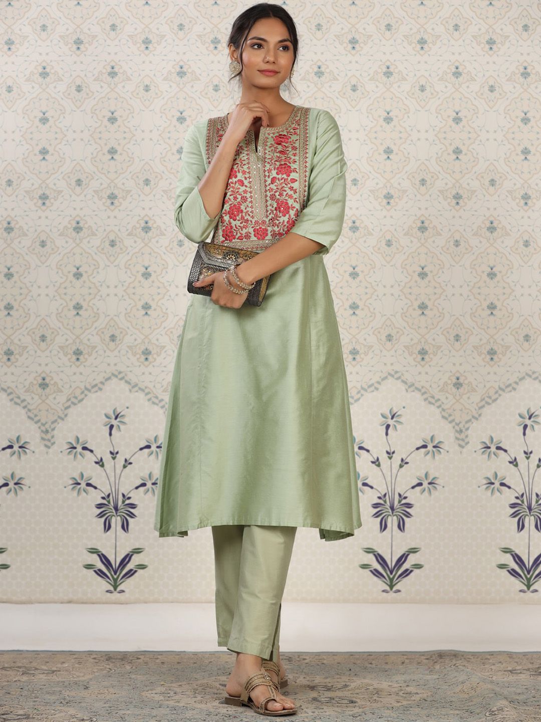 Ode by House of Pataudi Yoke Design Embroidered Kurta with Trousers - Distacart