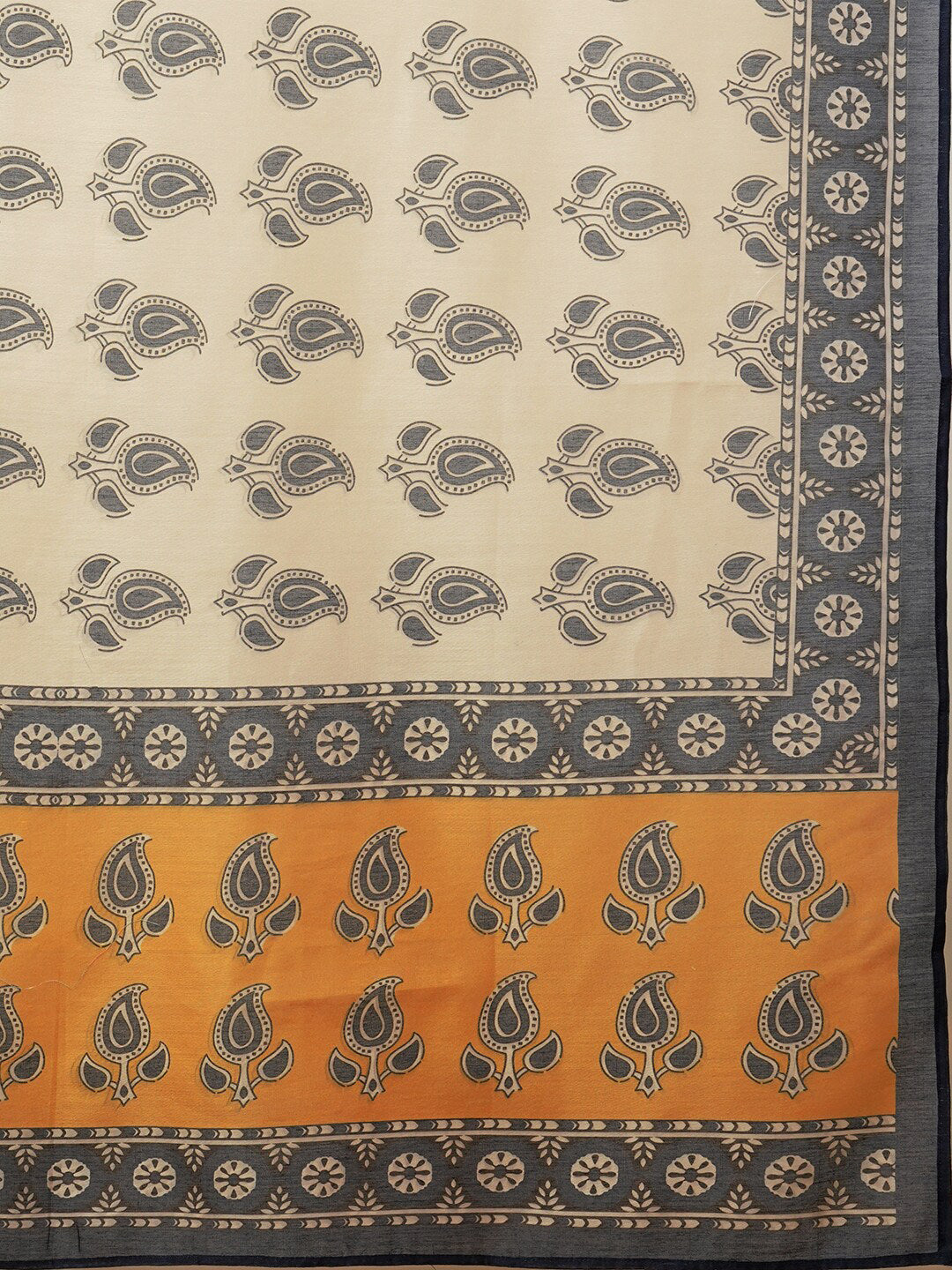 Kalini Ethnic Printed V neck Three-Quarter Sleeves Kurta with Trousers & With Dupatta - Distacart