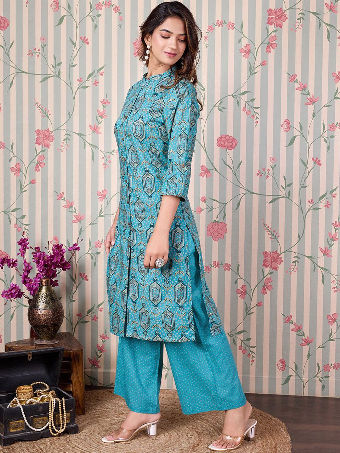 Ode by House of Pataudi Printed Regular Pure Cotton Kurta with Trousers - Distacart