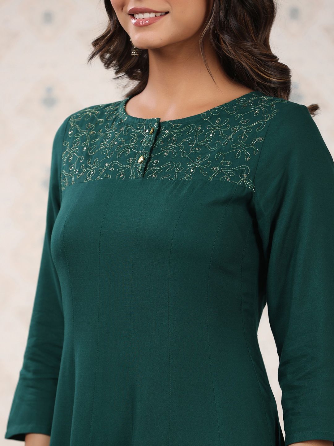 Ode by House of Pataudi Floral Yoke Design Thread Work Kurta - Distacart