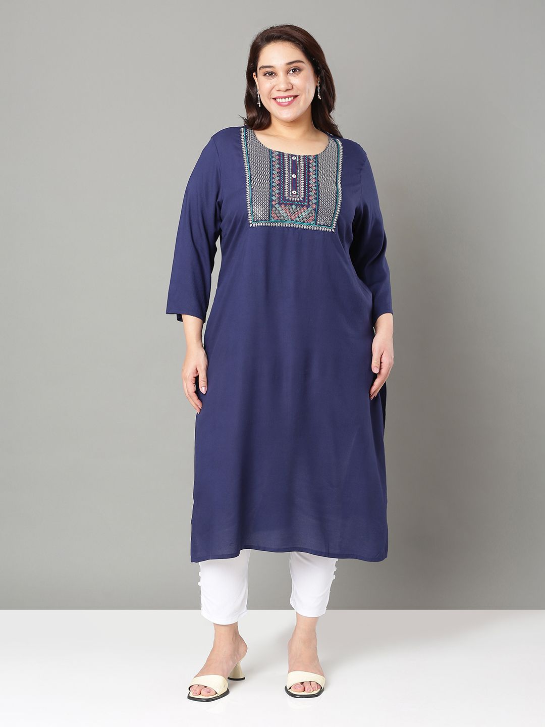 Sztori Plus Size Floral Yoke Design Sequinned Straight Kurta - Distacart