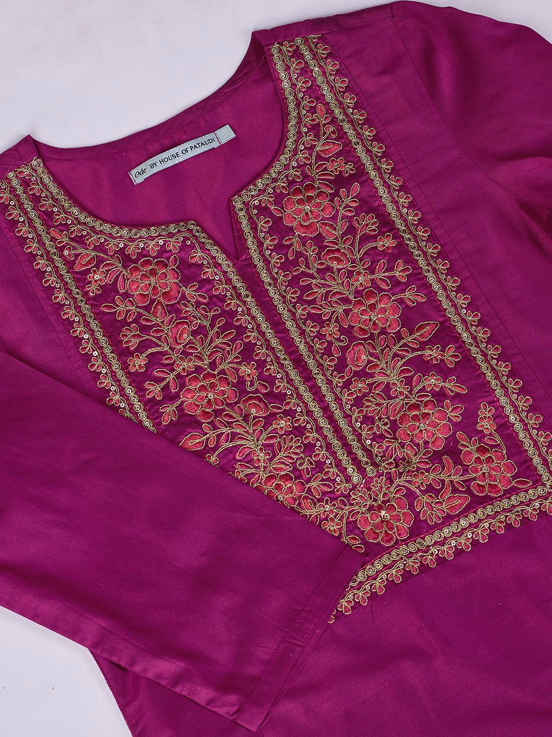 Ode by House of Pataudi Pink Ethnic Motifs Embroidered Zari Kurta With Trousers & Dupatta - Distacart